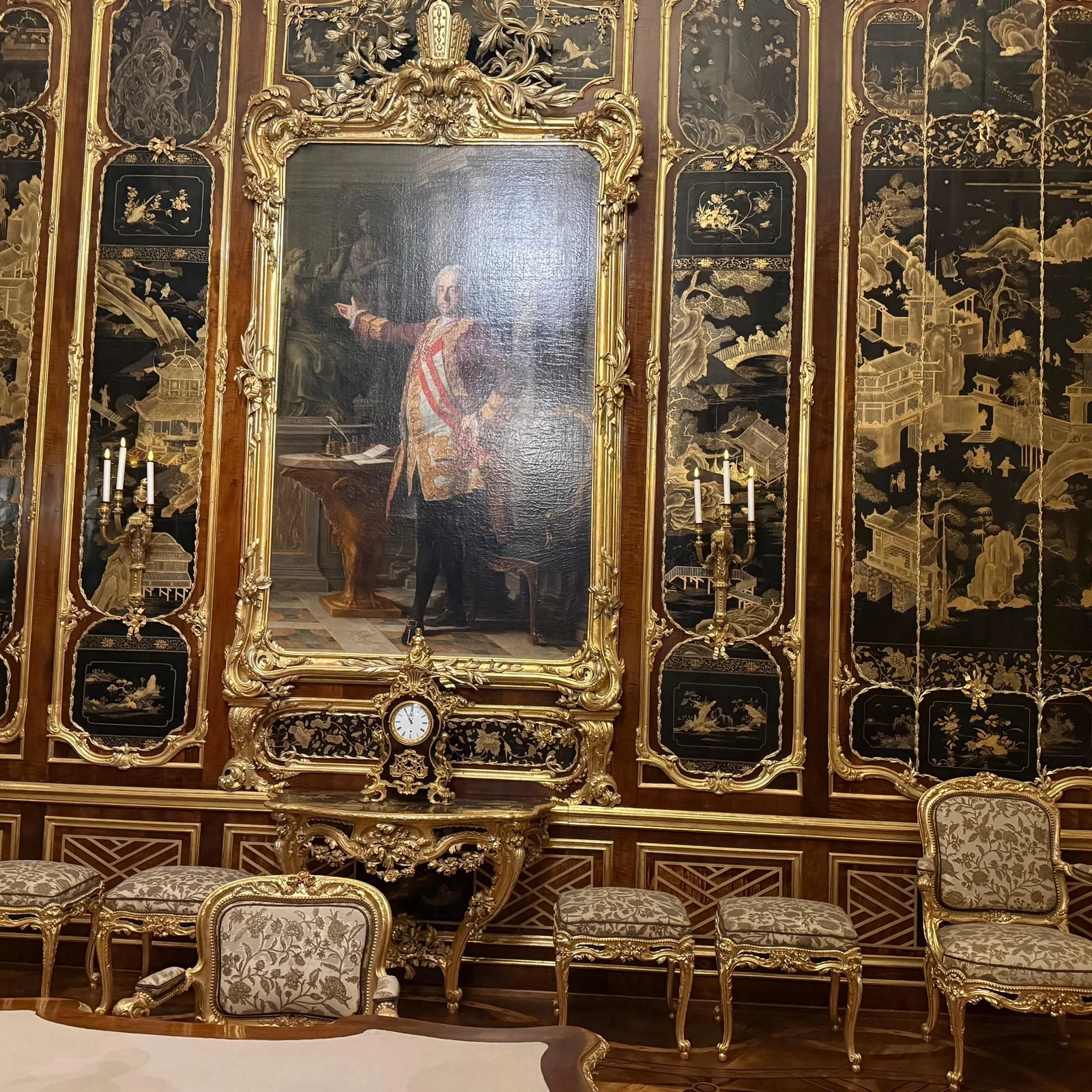 Discover Schönbrunn inside and through its gardens