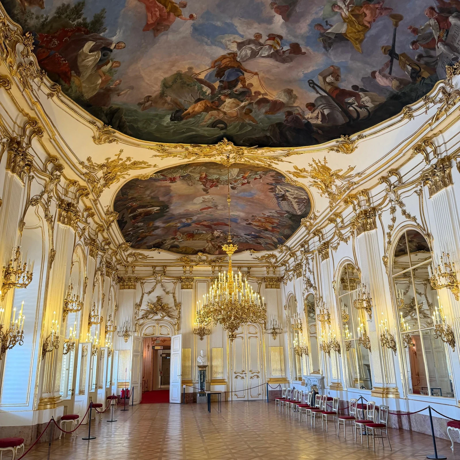 Explore Schönbrunn with smaller crowds and at your own pace