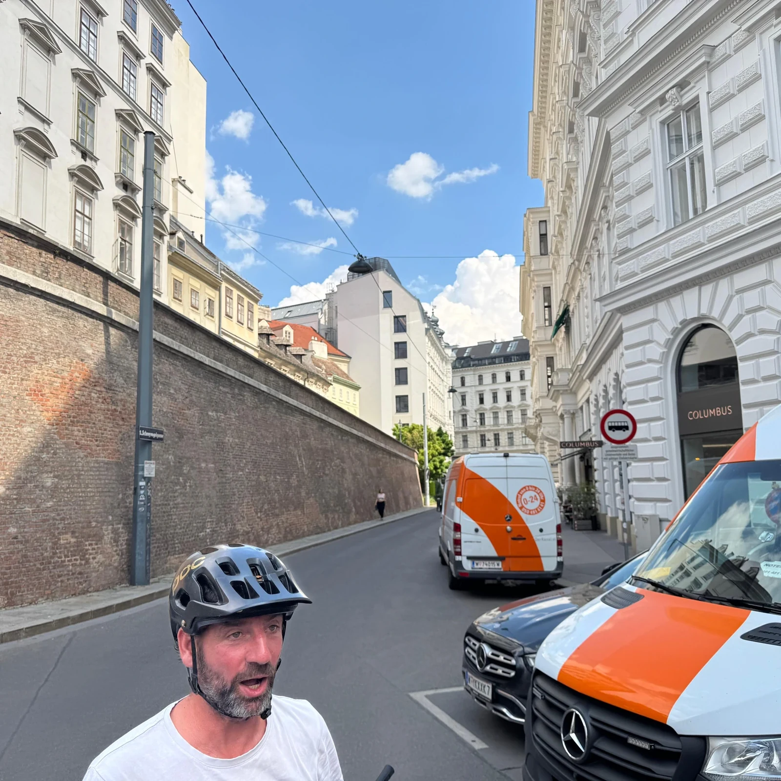 Descubre los grandes hitos de Viena sobre dos ruedas