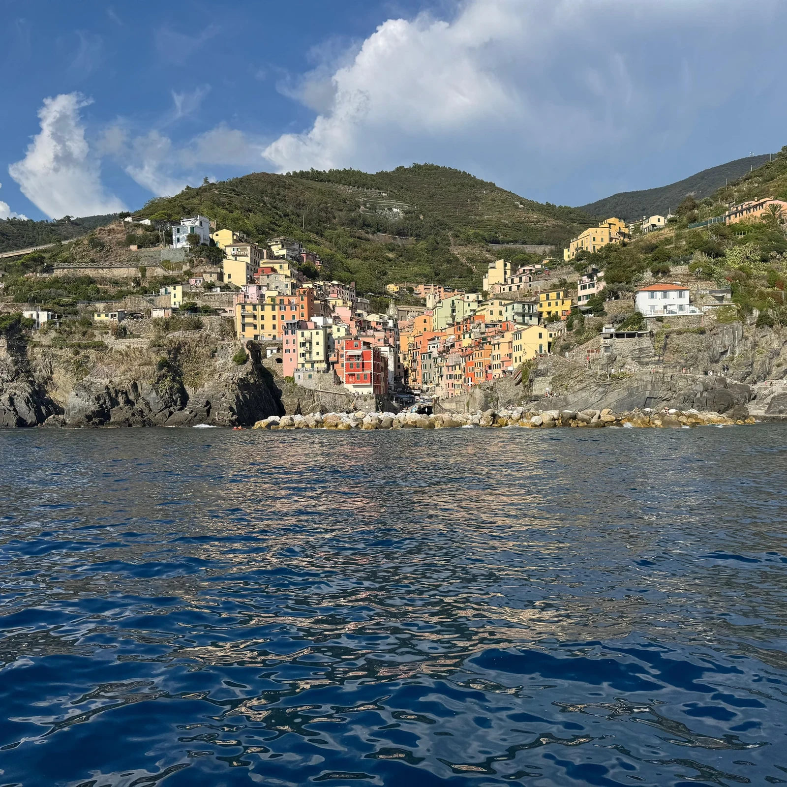 Travel from Florence to Cinque Terre on the route that suits you
