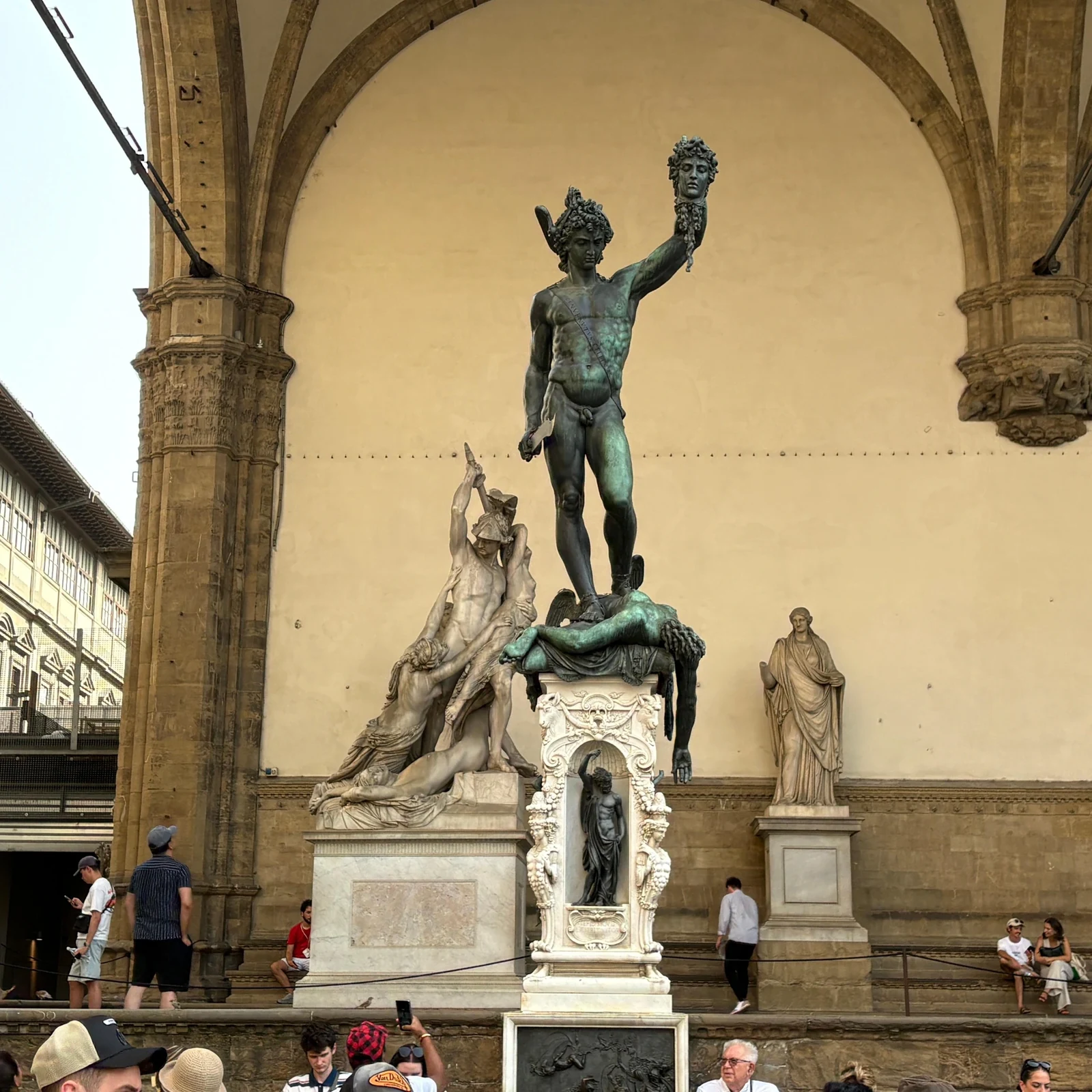 Walk Florence from the Duomo to Ponte Vecchio