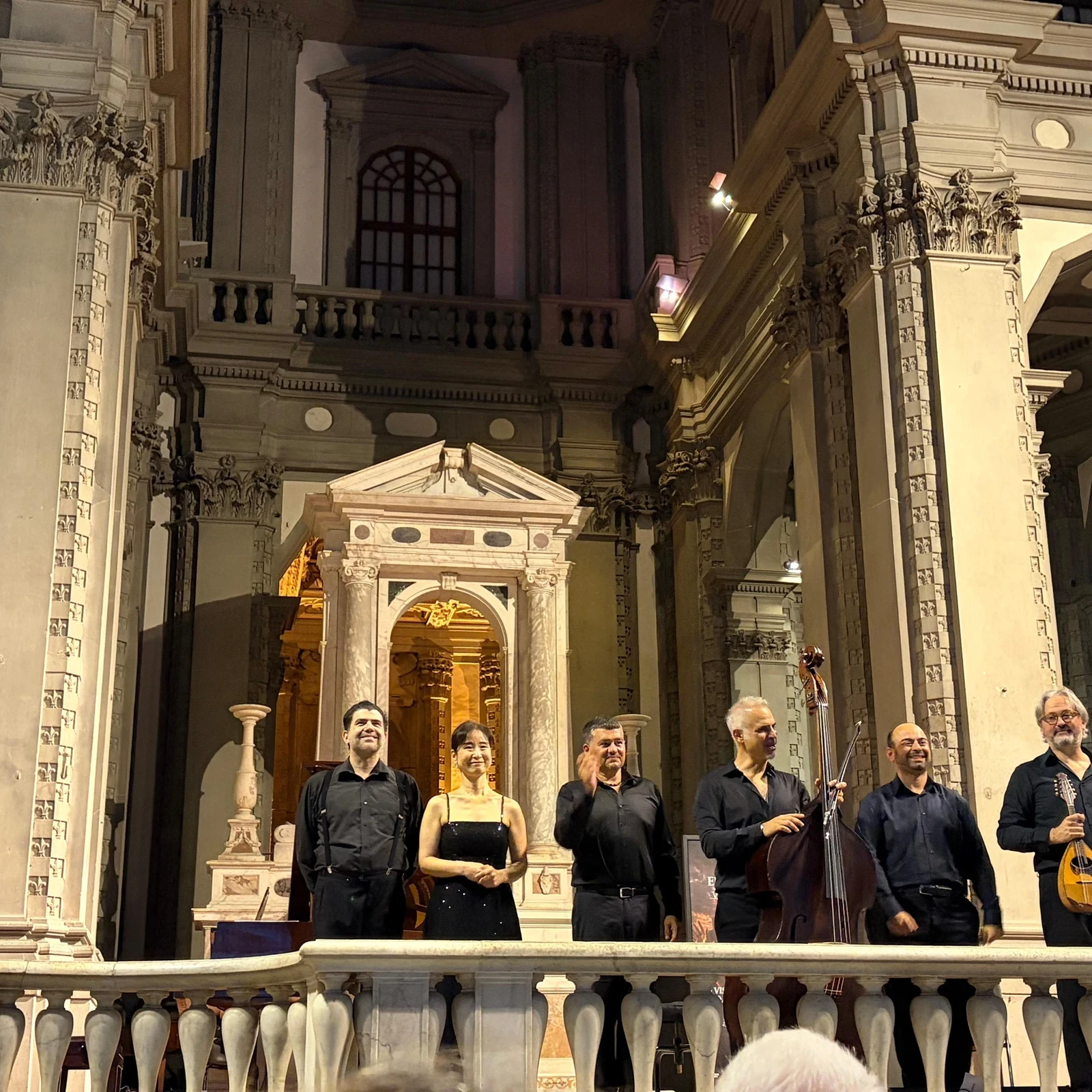 Live opera and Neapolitan songs in Florence