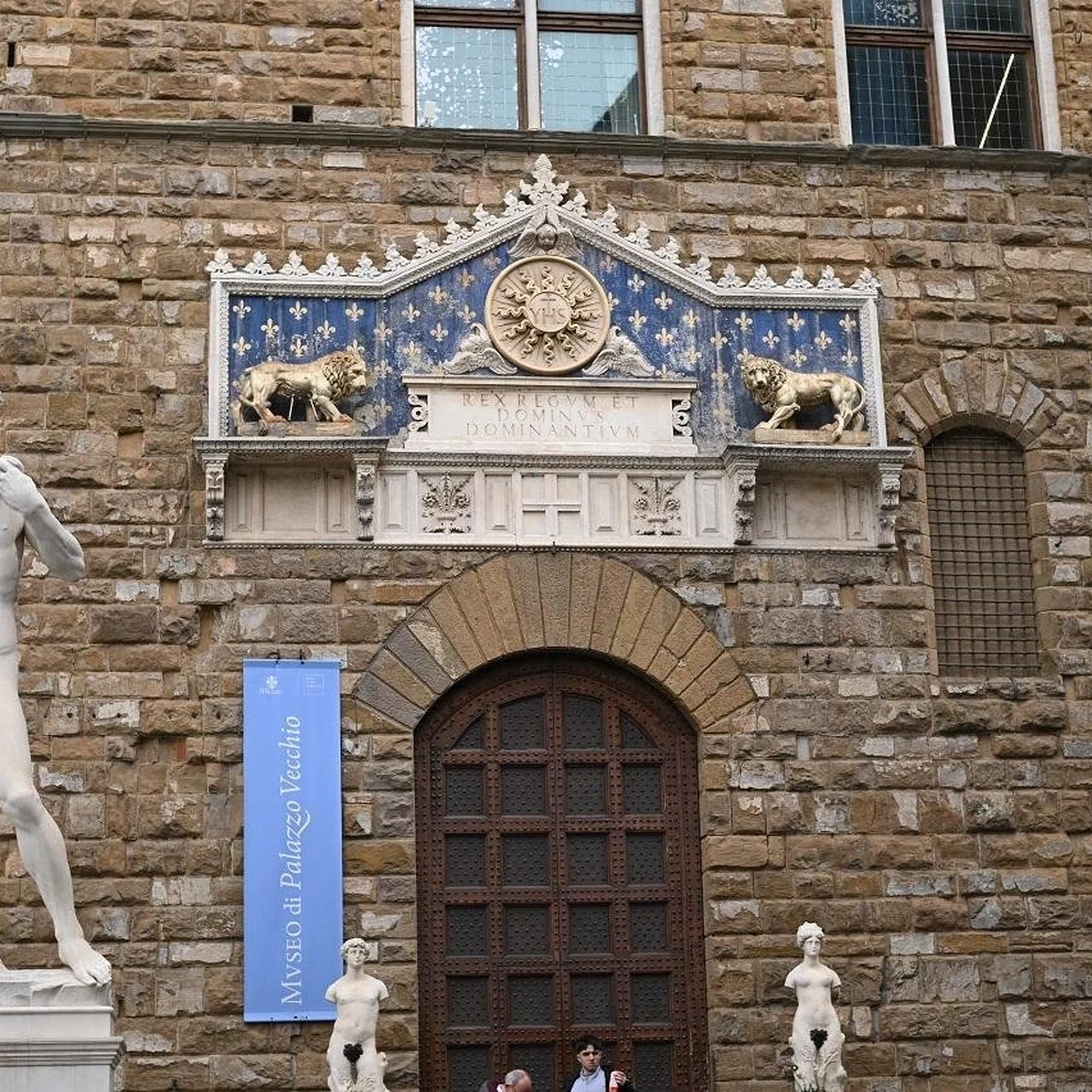 Des chapelles Médicis aux places de Florence