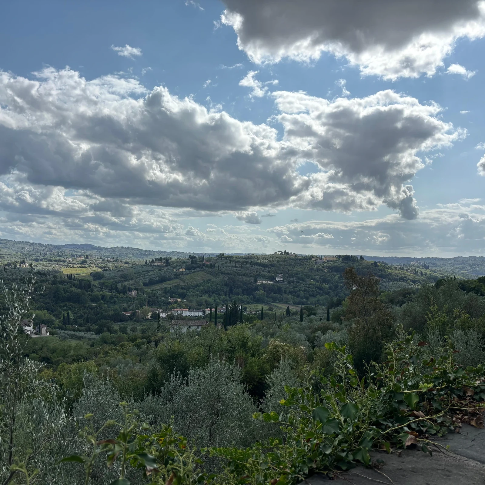Ride from Oltrarno into the Florence hills