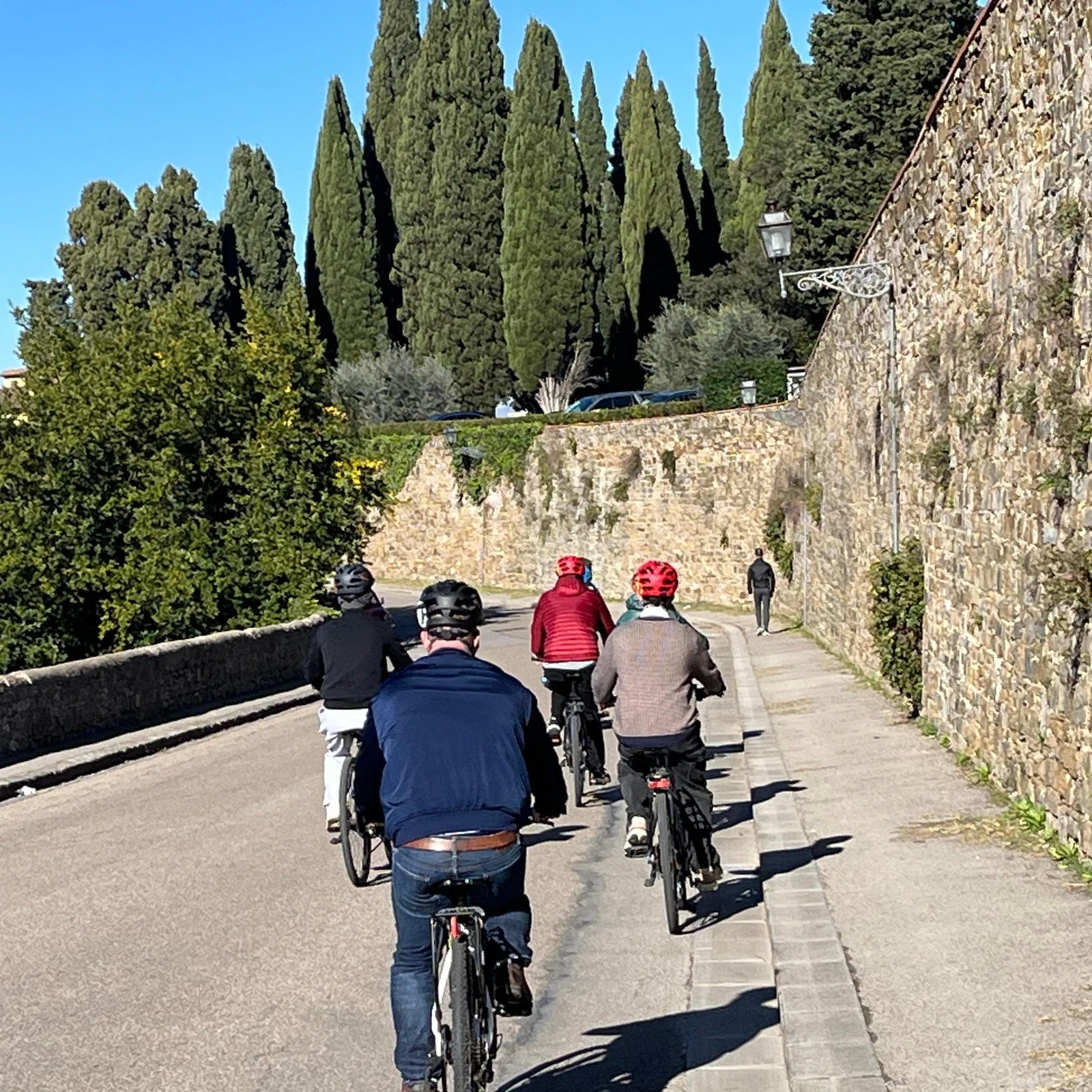 Ride from Oltrarno into the Florence hills