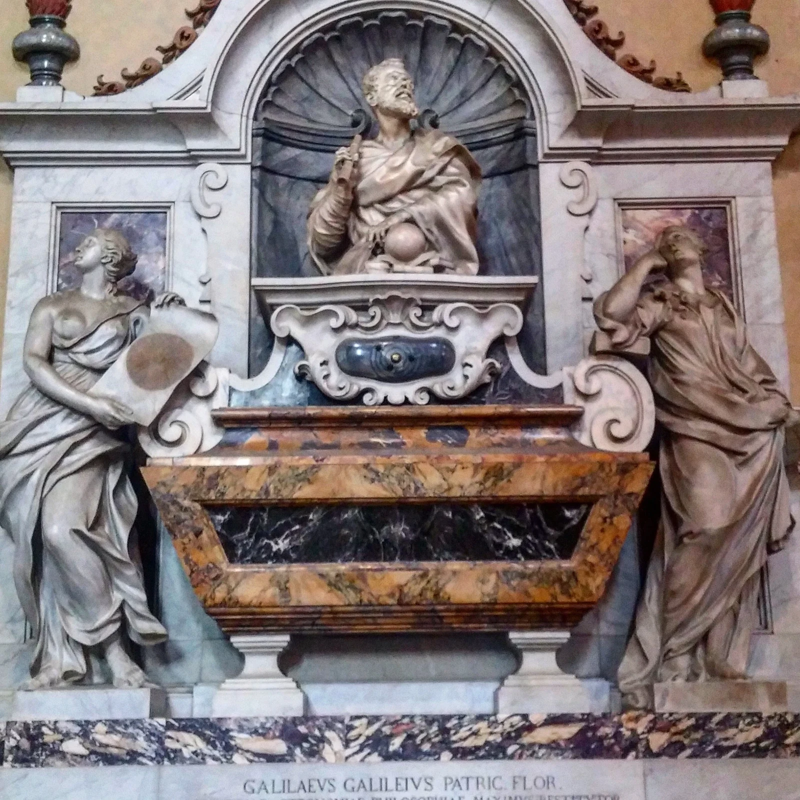 Découvrez Santa Croce de l'intérieur avec un guide