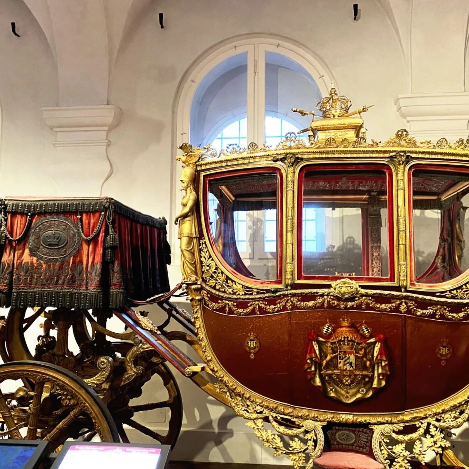 Nymphenburg et ses carrosses, avec un guide