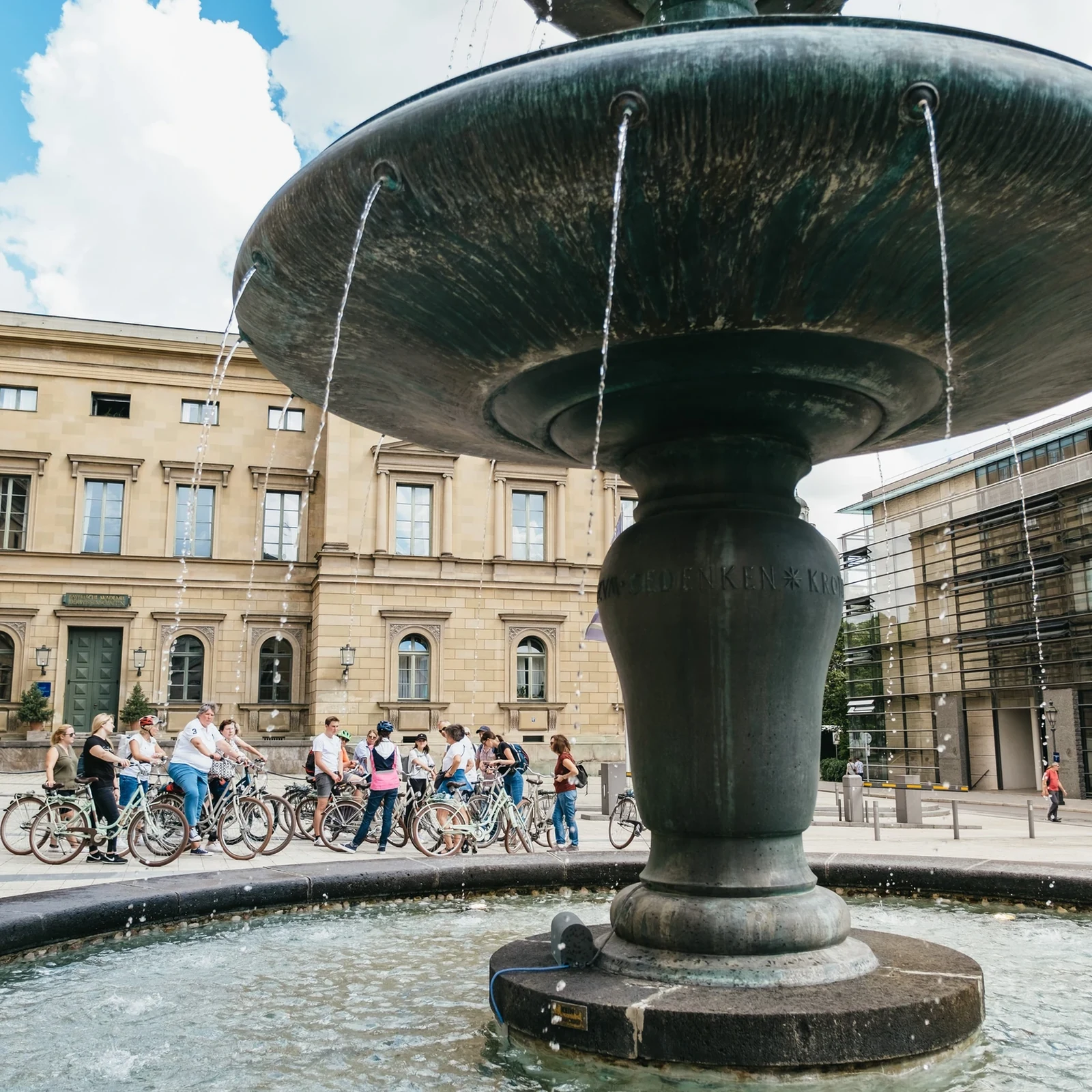 Parcourez Munich à vélo en découvrant son histoire