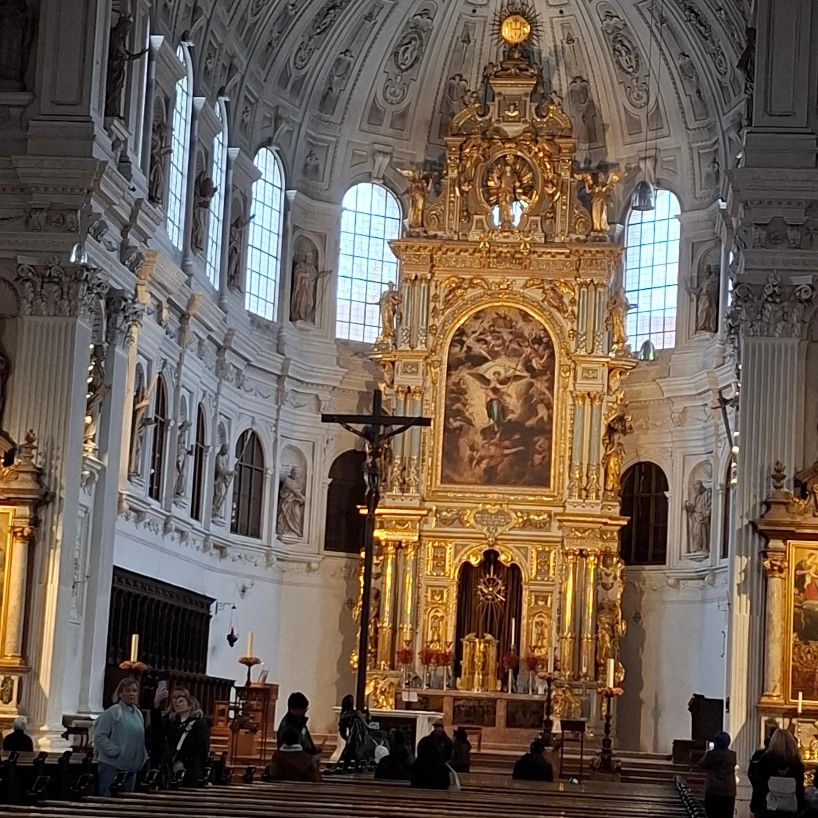 Eine Stunde klassische Musik in der ehemaligen Hofkapelle