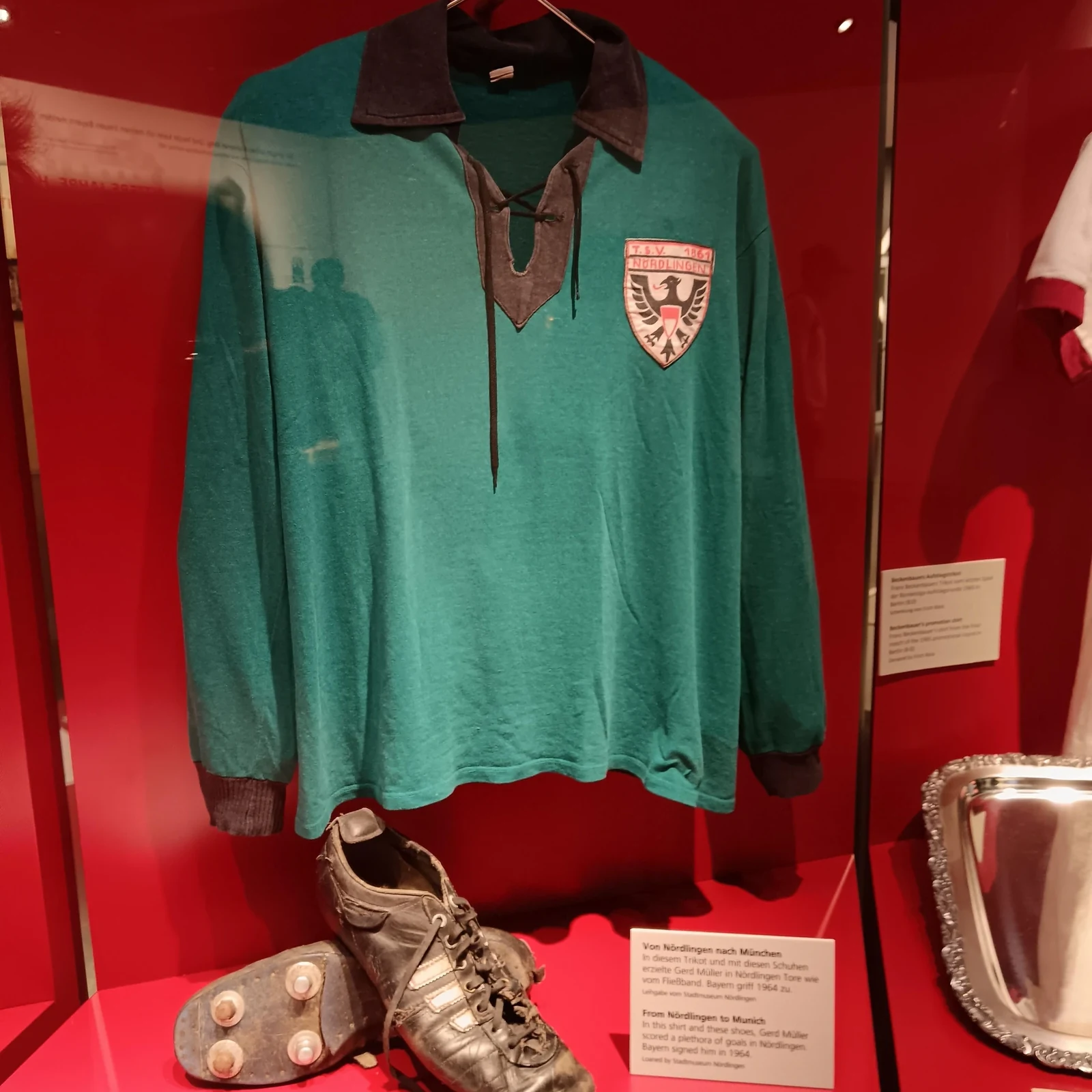 See Allianz Arena and explore FC Bayern's history