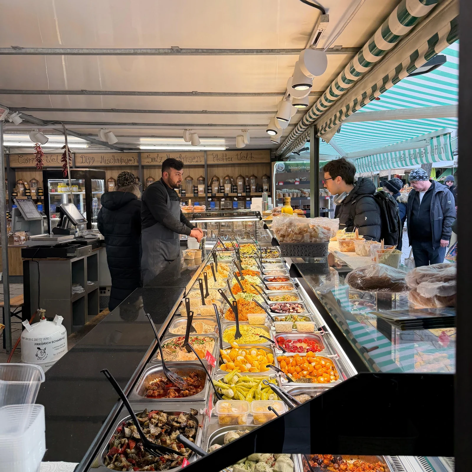 Erkunde den Viktualienmarkt mit Guide und Verkostungen