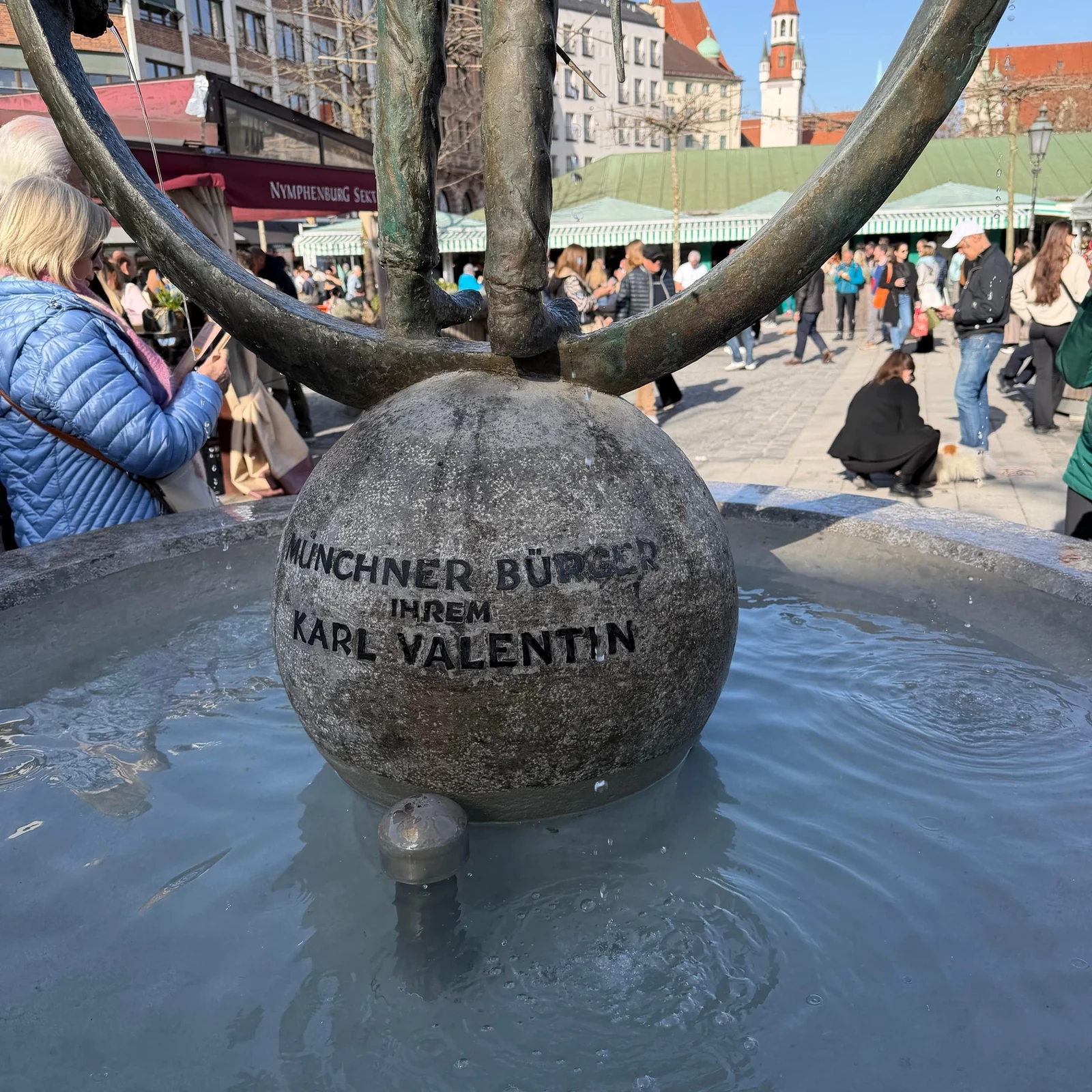 Erkunde den Viktualienmarkt mit Guide und Verkostungen