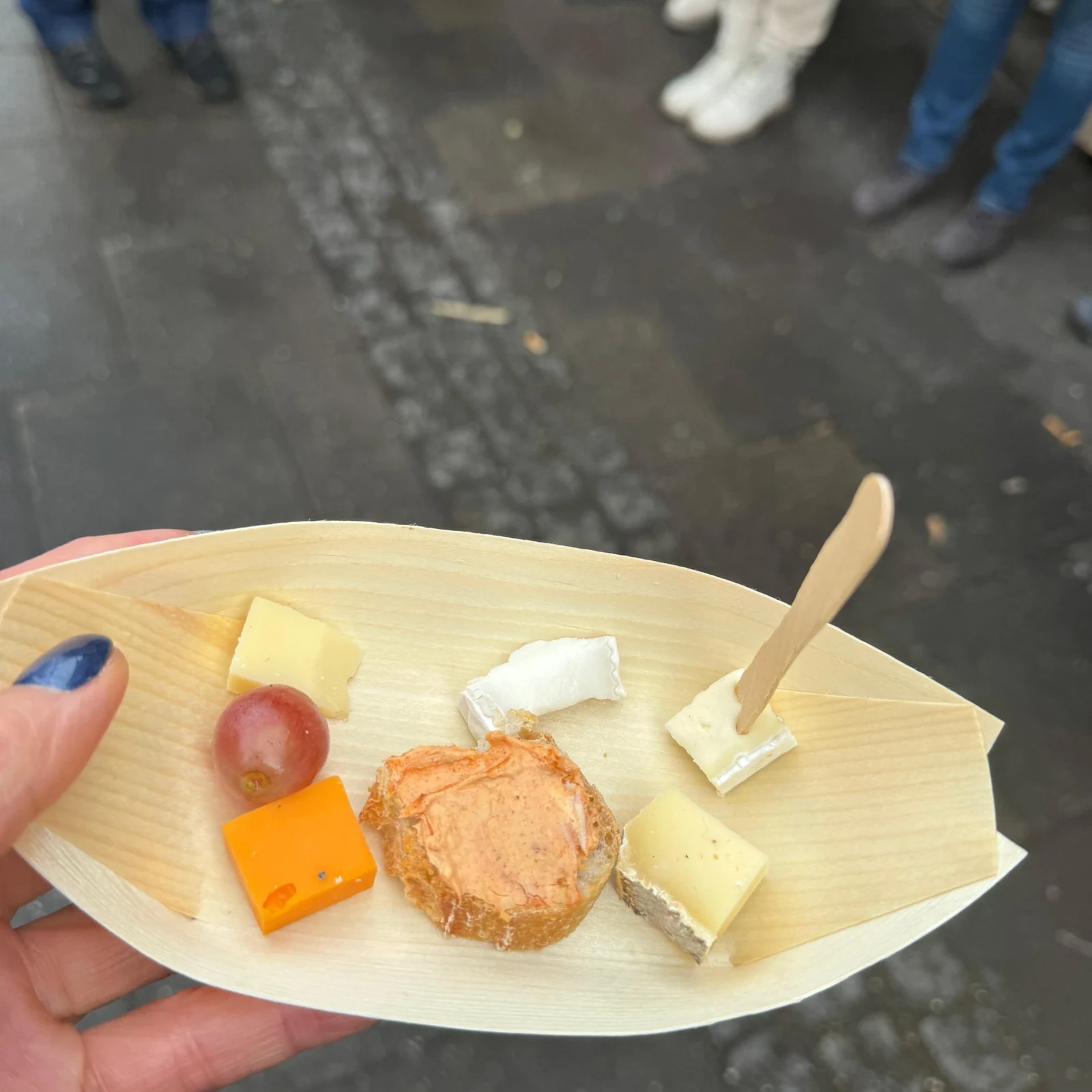 Explore Viktualienmarkt with a guide and food tastings