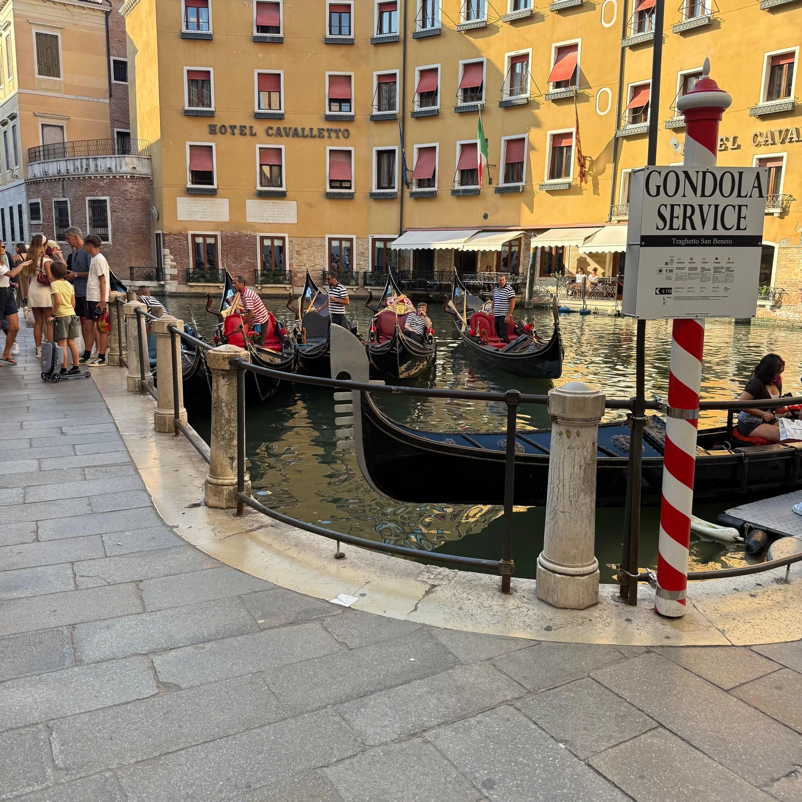 Private Gondelfahrt in Venedig mit Fotograf