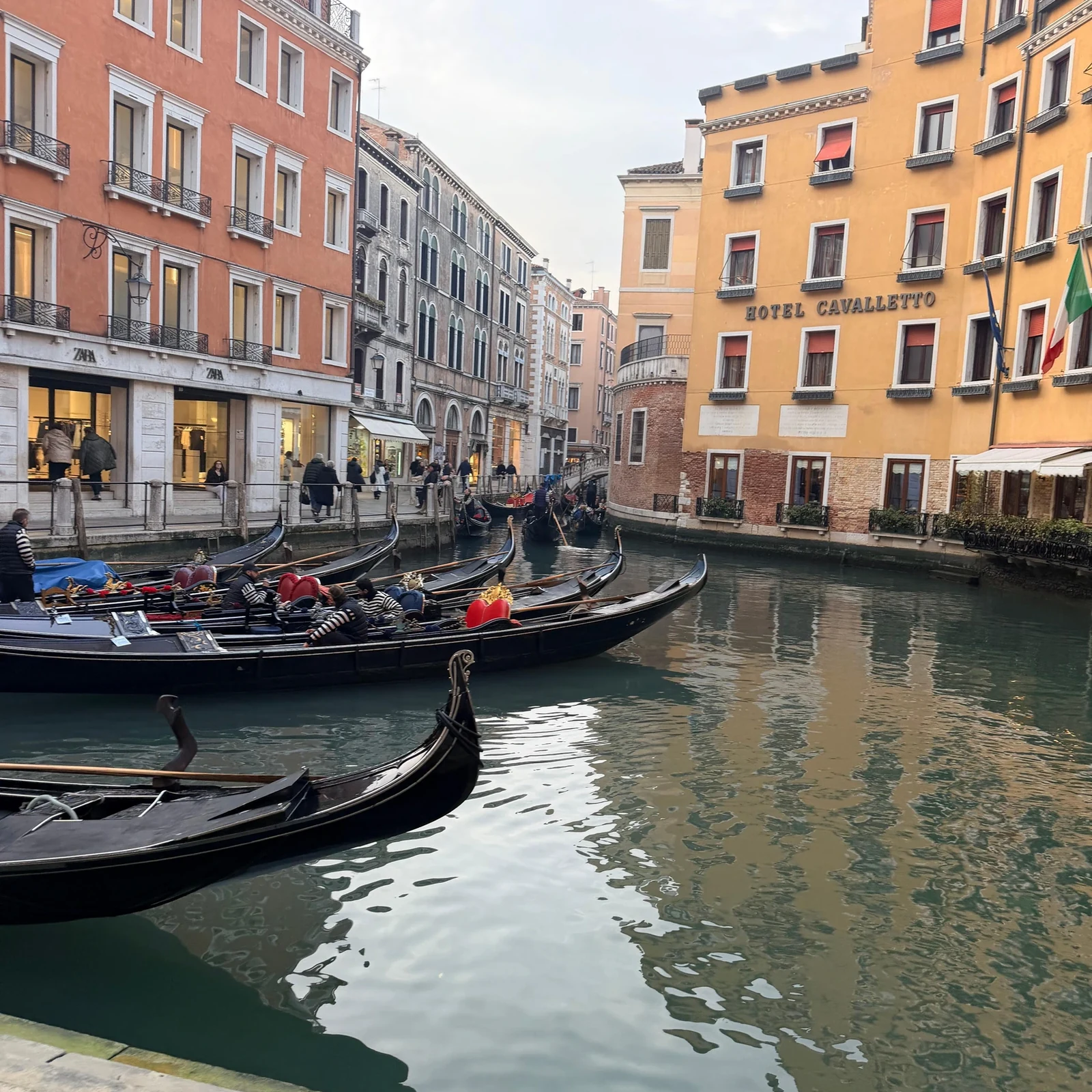 Private Gondelfahrt in Venedig mit Fotograf