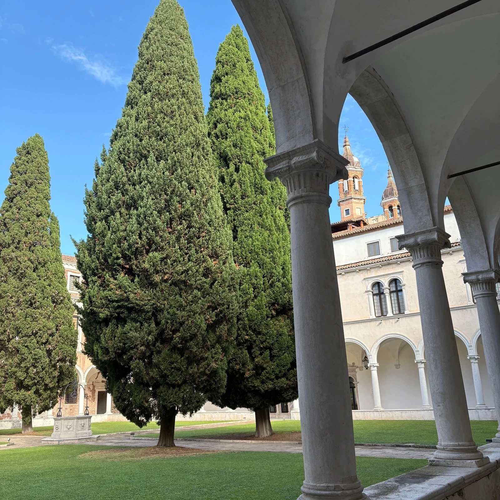 Borges, Garten und Musik auf San Giorgio