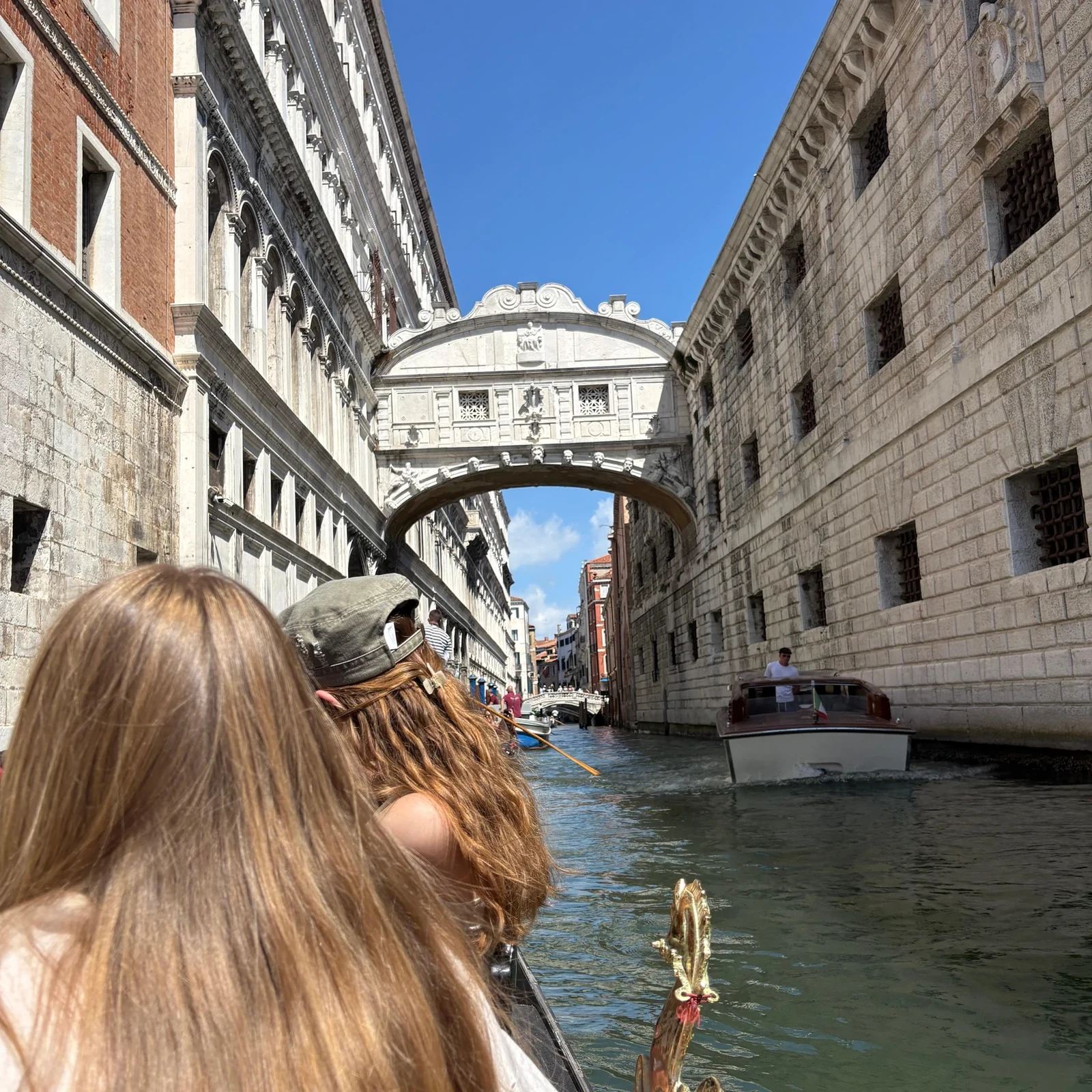 Venedig in einer gemeinsam genutzten Gondel erleben
