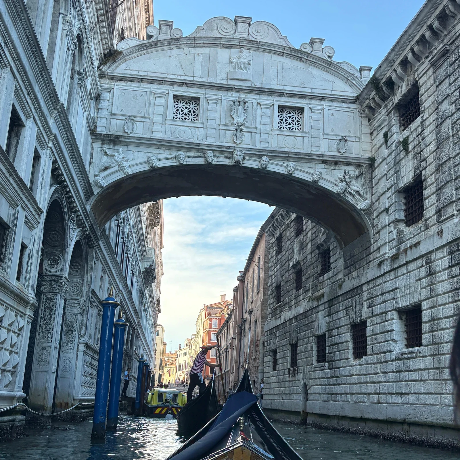 Venedig in einer gemeinsam genutzten Gondel erleben