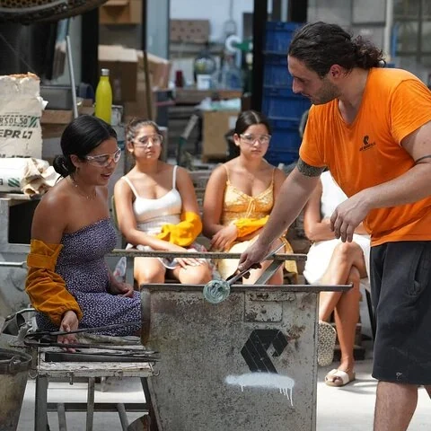 Probiere Glasblasen auf Murano aus