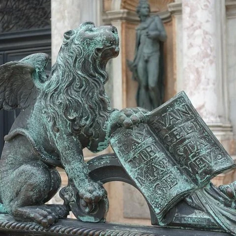 Explore Venice on foot, with context for what comes next