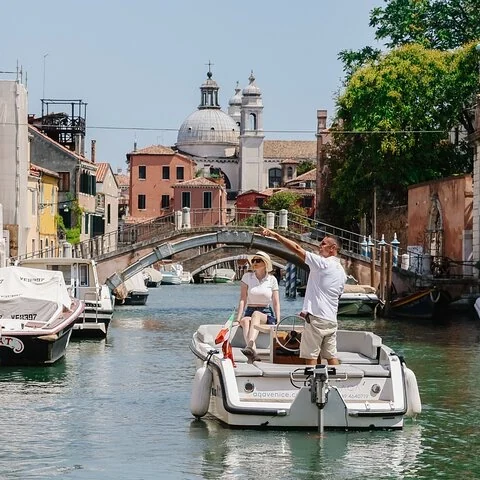 Venise en bateau électrique, en petit groupe