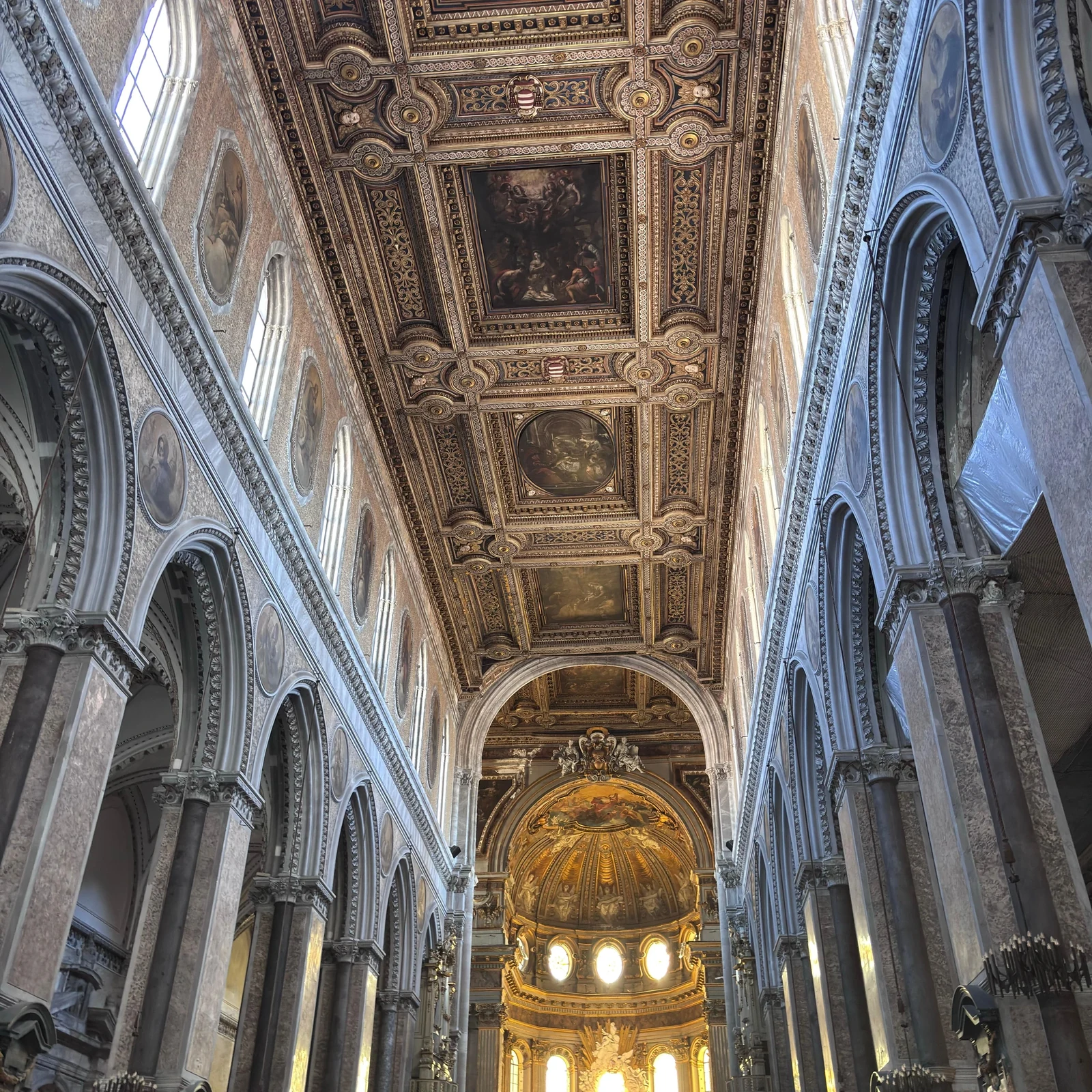 Comprenez le Christ voilé avec un guide à Sansevero