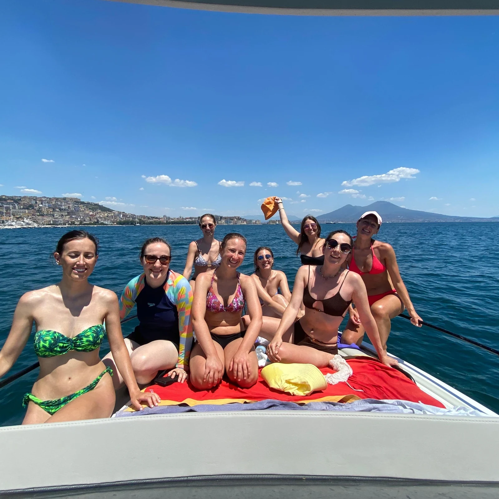 Die Posillipo-Küste vom Boot aus erleben