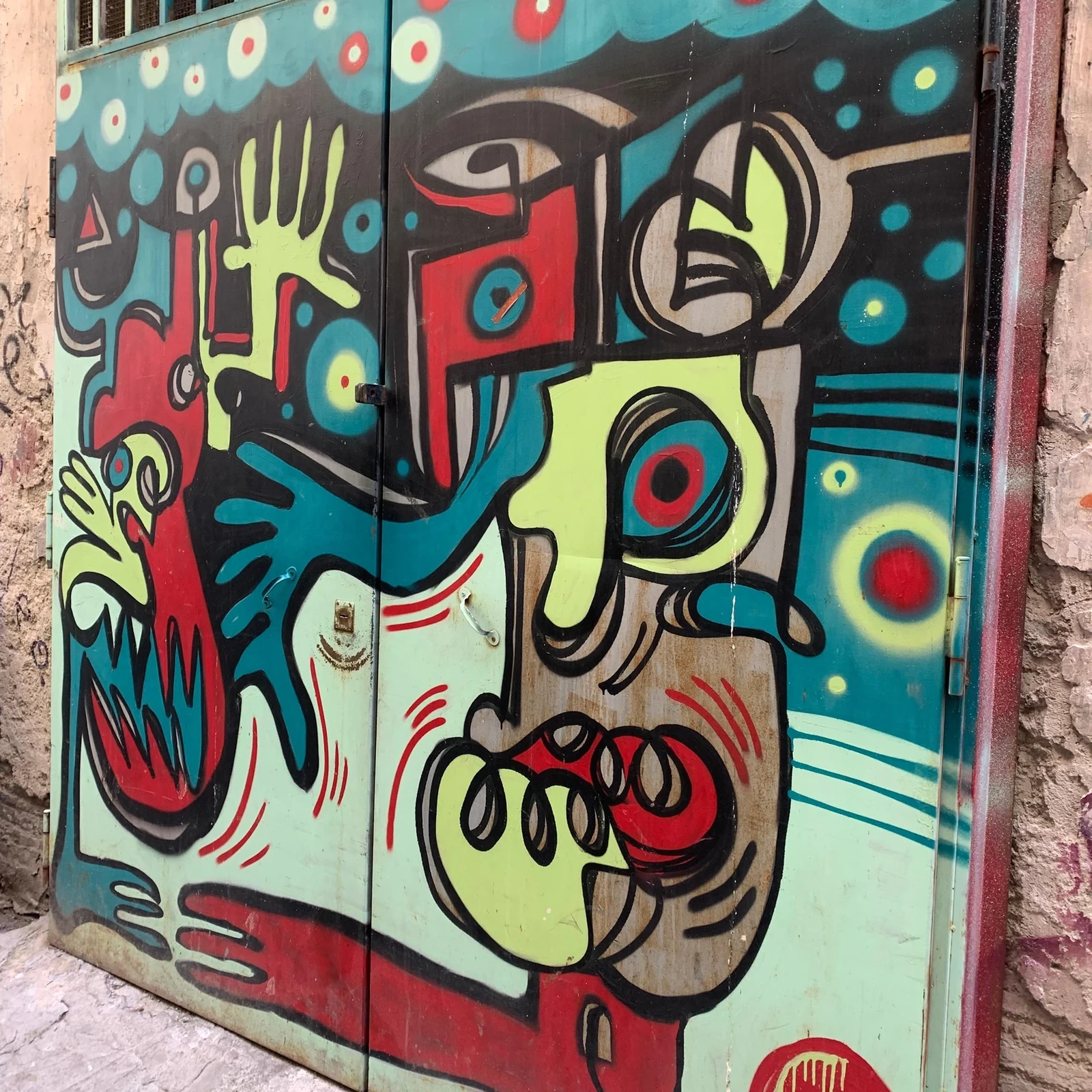 Naples au fil des fresques, des ruelles et du marché