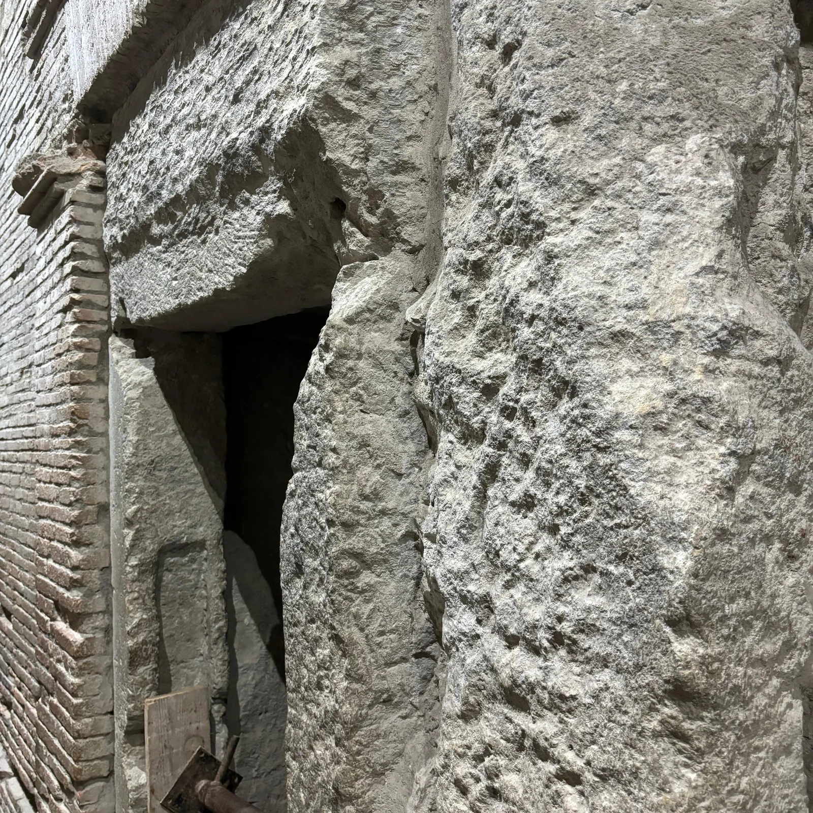 Vom Kreuzgang San Lorenzo Maggiore zum antiken Neapolis
