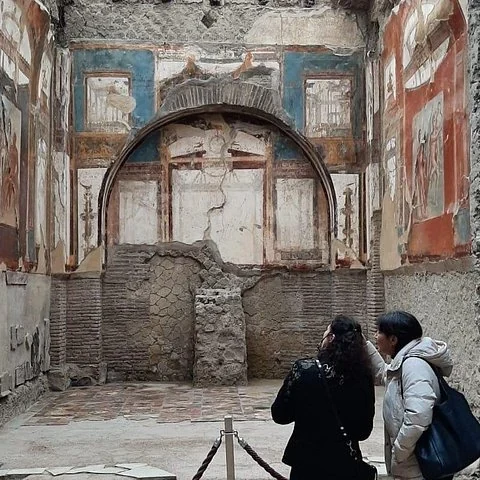 Discover Roman daily life in Herculaneum’s houses