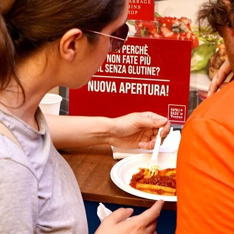 Découvrez Naples à pied, de la pizza au limoncello