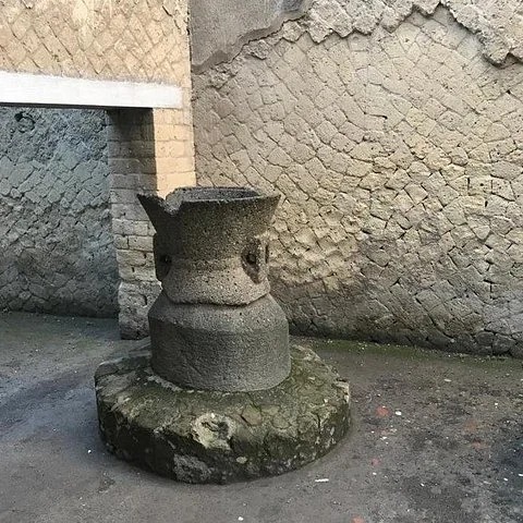 Entdecke römisches Alltagsleben in Herculaneum mit einem Guide