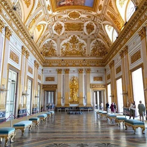 Du Palais royal de Caserte aux jardins anglais avec un guide