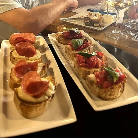 Entdecke Kampaniens Weine mit Bruschetta und Quiz
