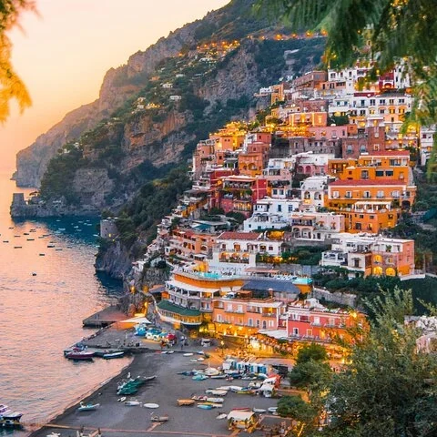 From your arrival in Naples to your booked destination, by private transport