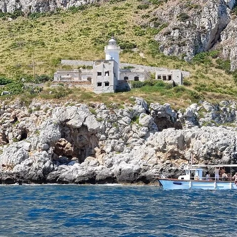 Explore the Mongerbino coast by boat from Porticello