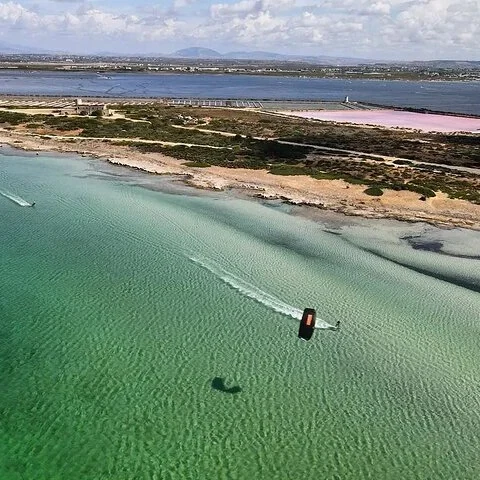 Découvrez les bases du kitesurf à Lo Stagnone