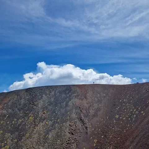 Découvrez l’Etna en famille, des cratères à la lave