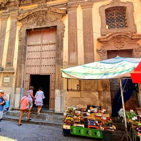 Palermo a pie, entre monumentos y mercado Capo