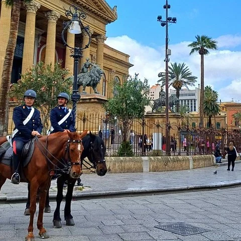 Palermo a pie, entre monumentos y mercado Capo