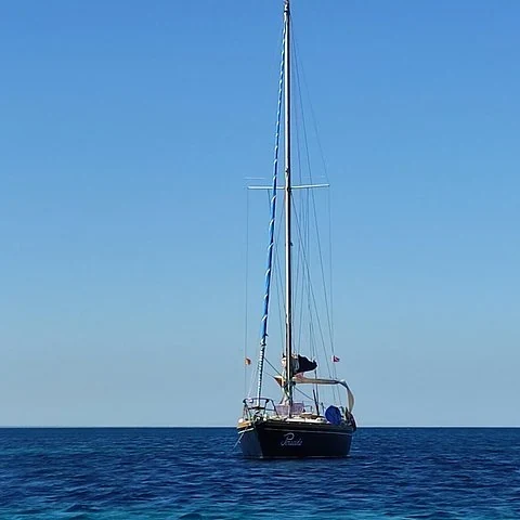De Ortigia a Plemmirio: navegación, cuevas y snorkel