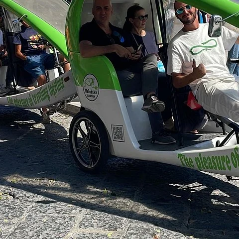 Entdecke Ortigia mit Velobike, Fahrer und Stopps zum Umschauen