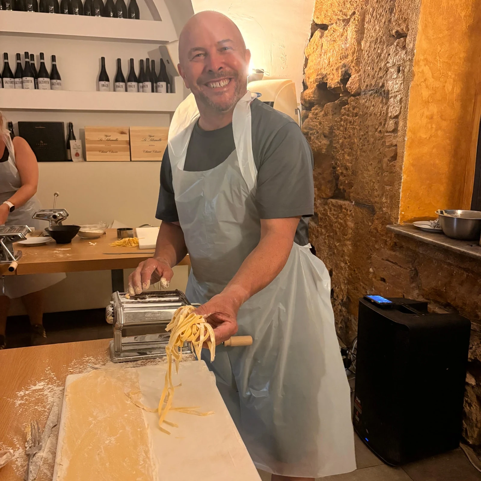 Bereite Pasta und Tiramisu in Palermo zu und iss anschließend mit