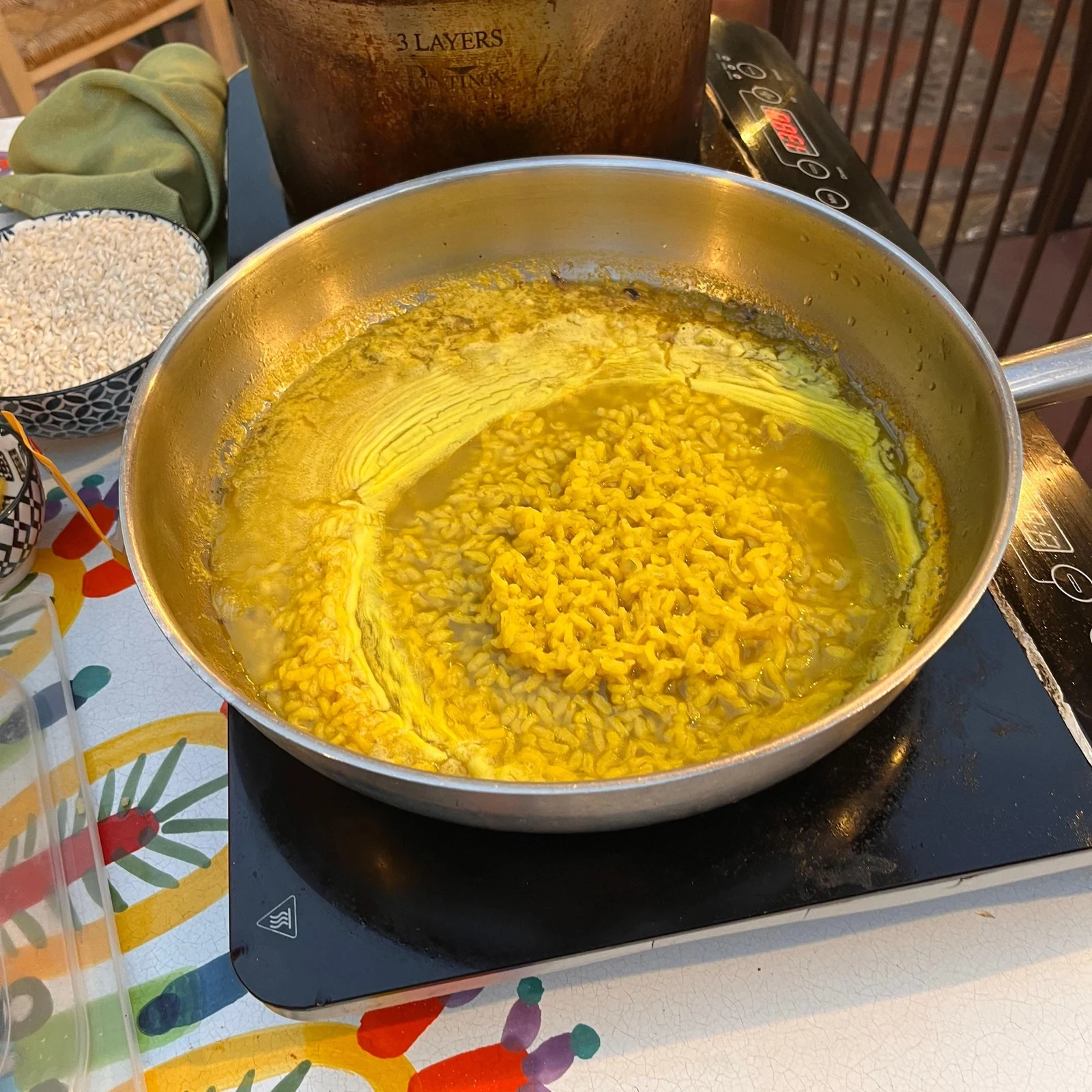 Aprende a preparar arancini y siéntate a probarlos en Taormina