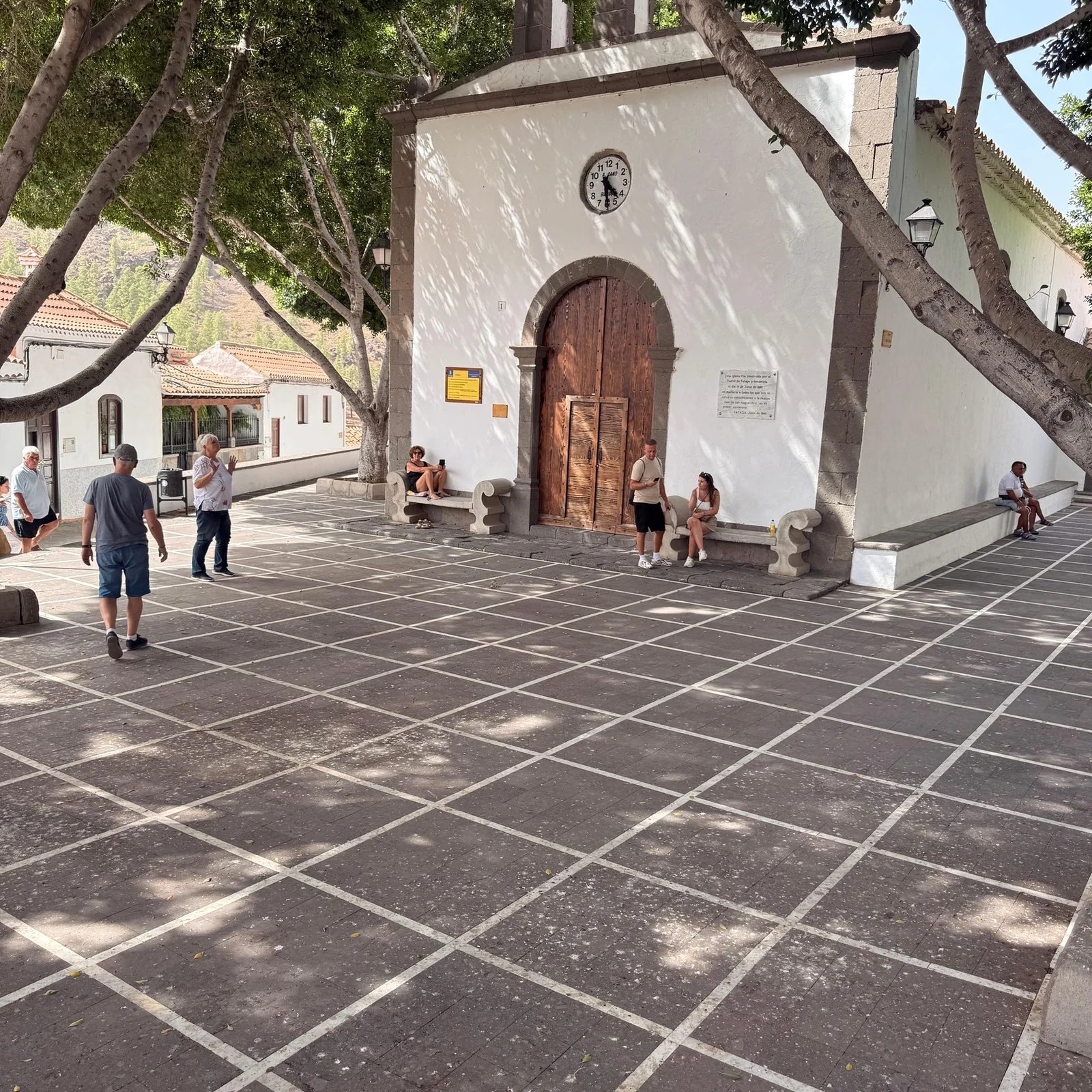 Descubre pueblos y montañas de Gran Canaria sin conducir