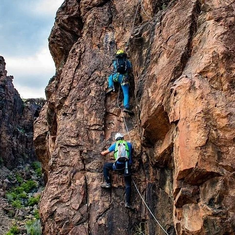 Climb the rock and experience Gran Canaria from above