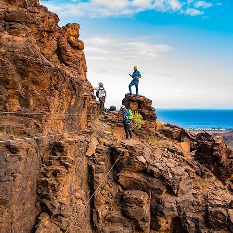 Climb the rock and experience Gran Canaria from above