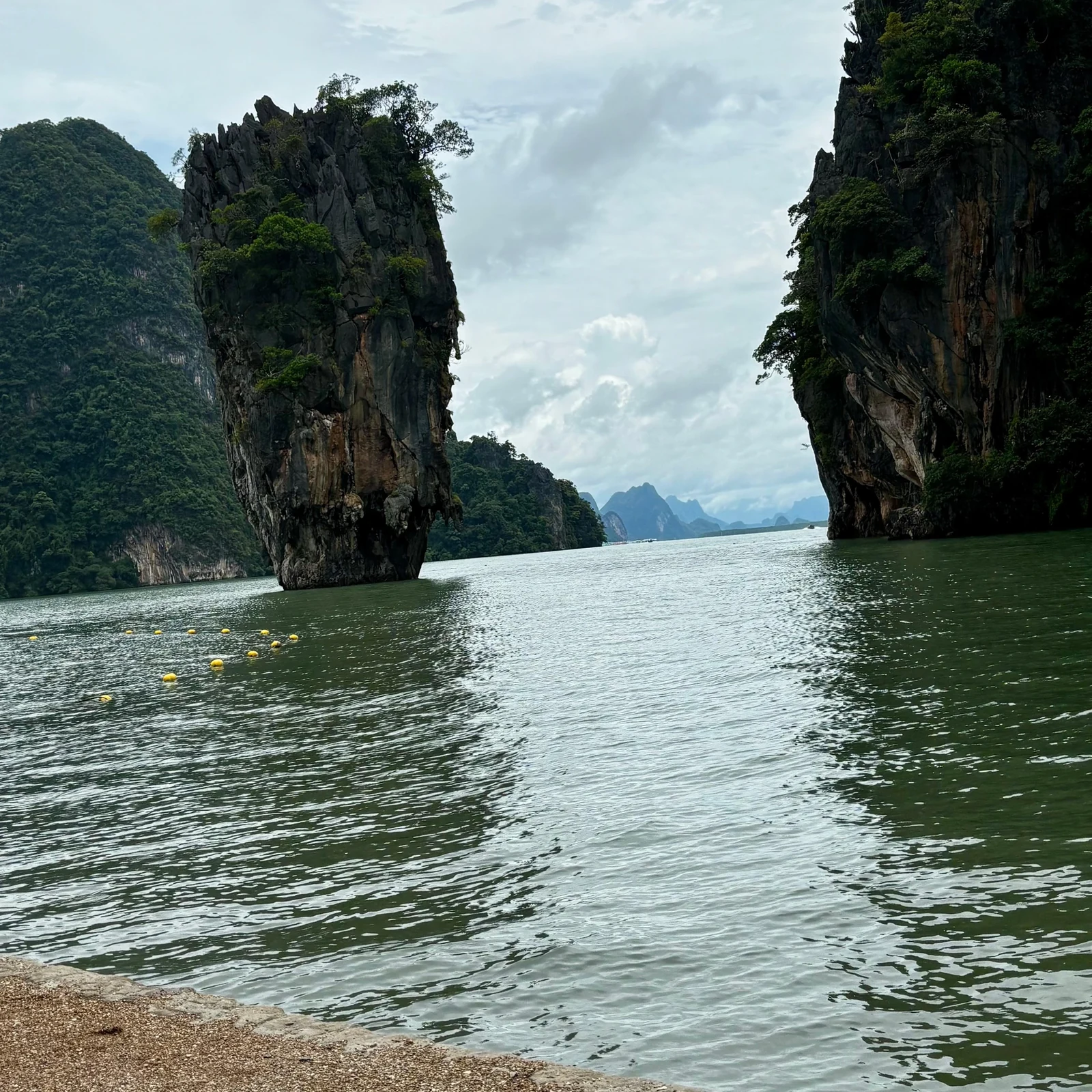From Phuket to Phi Phi: boat rides, swimming and Bamboo Island