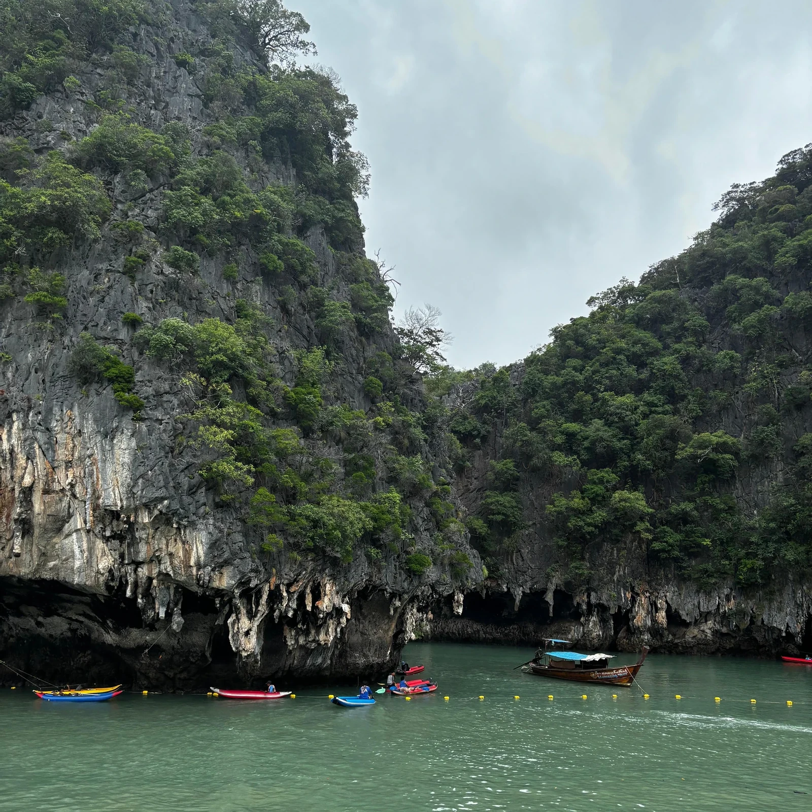From Phuket to Phi Phi: boat rides, swimming and Bamboo Island