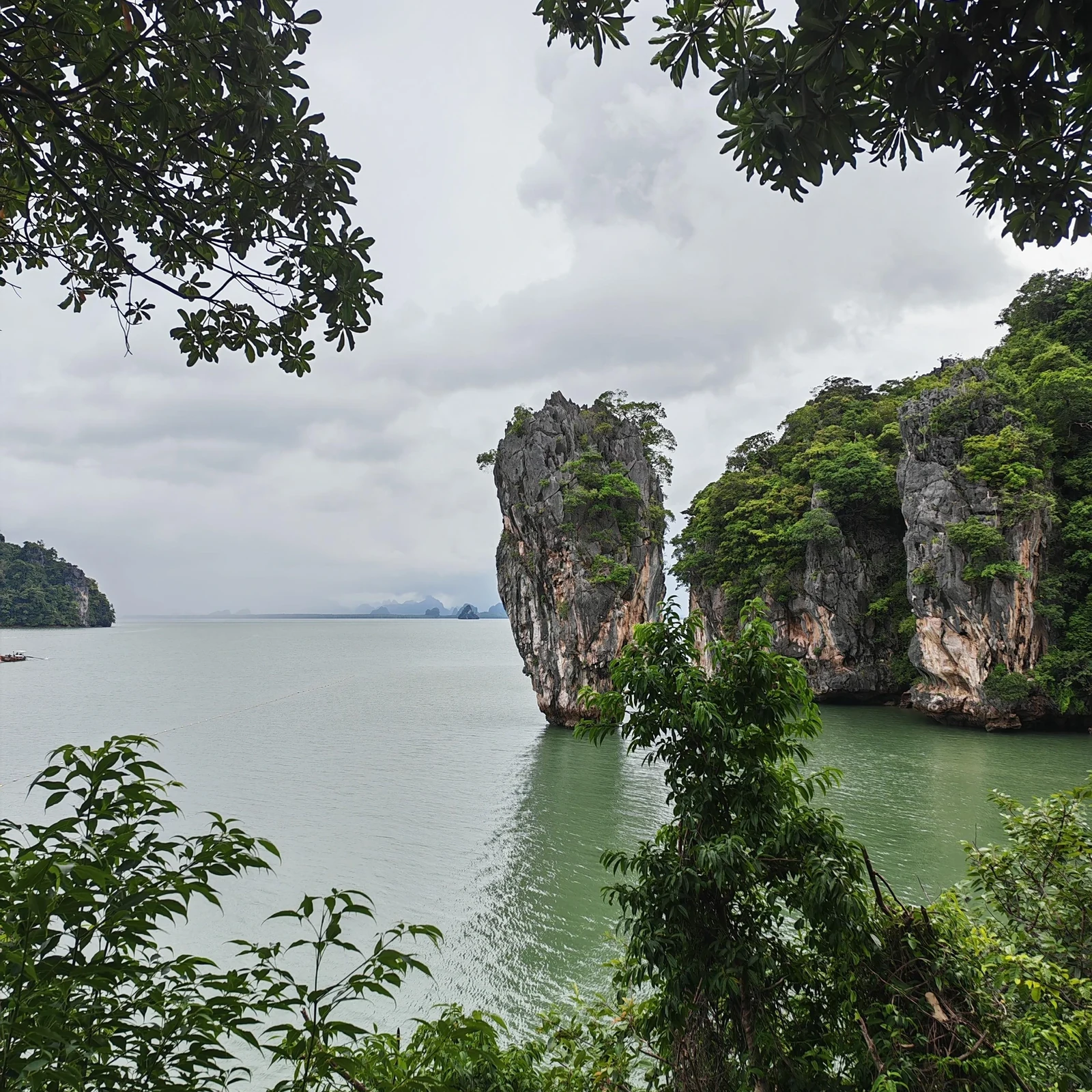 James Bond et Hong Island depuis Phuket : bateau et canoë